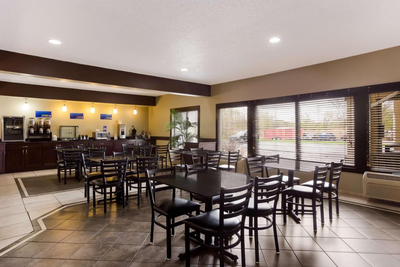 Best Western Crossroads Inn Шерервилл Экстерьер фото