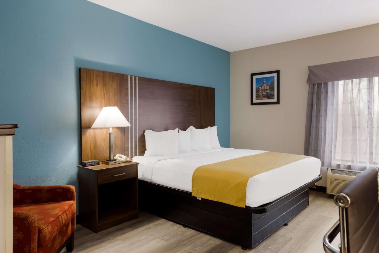 Best Western Crossroads Inn Шерервилл Экстерьер фото