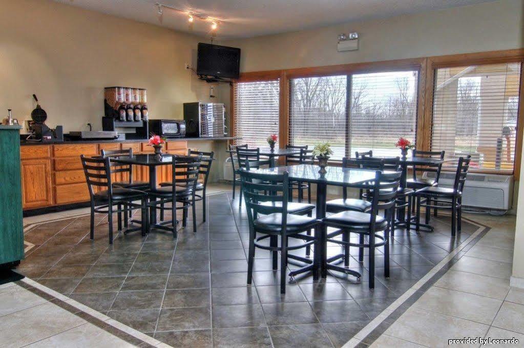 Best Western Crossroads Inn Шерервилл Ресторан фото