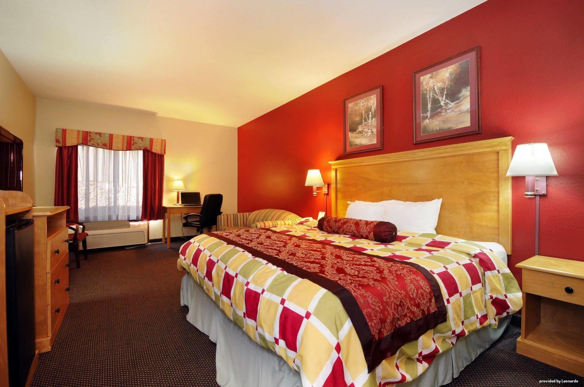 Best Western Crossroads Inn Шерервилл Экстерьер фото